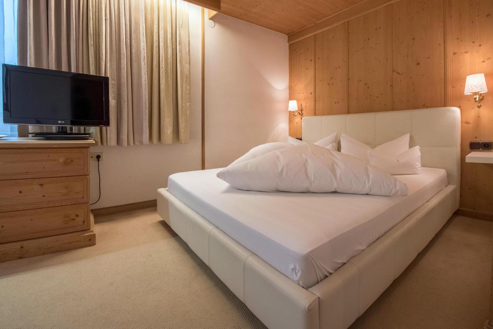 Hotel Alpenblick Zillertal Hippach Chambre photo